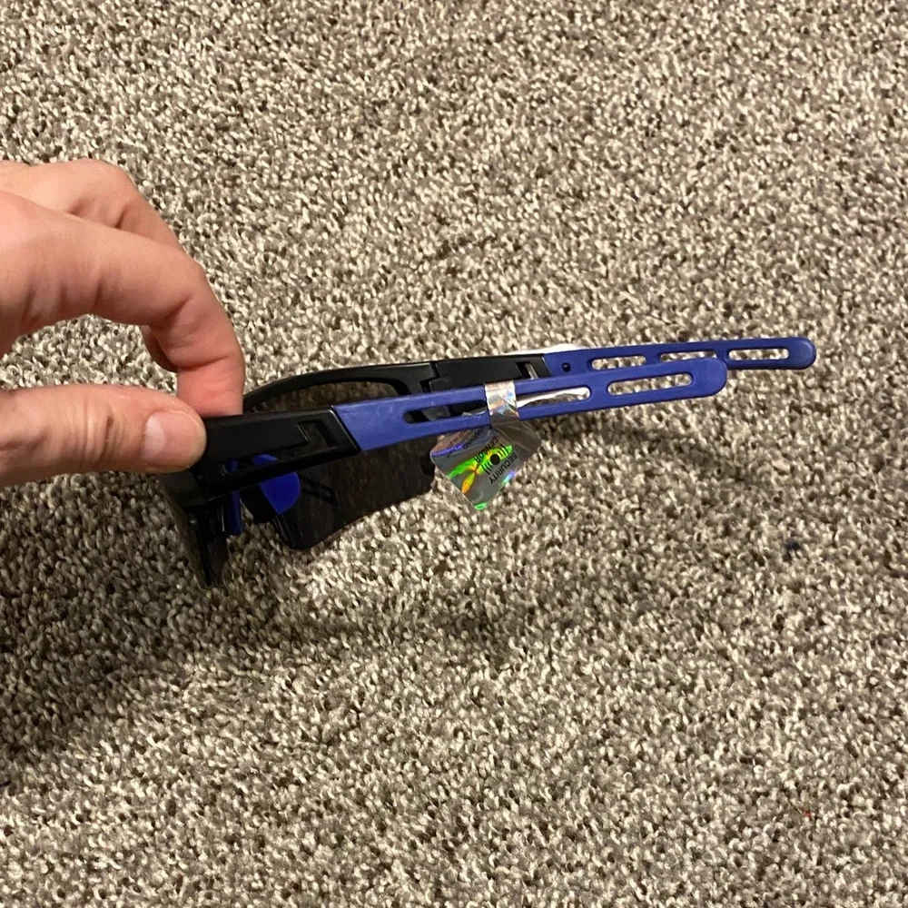 Tilly's Black and Blue Sunglasses